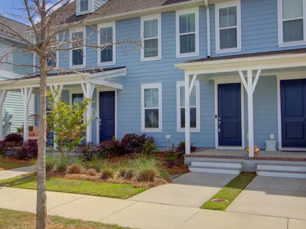 585 Blueway Ave, Summerville, SC 29486