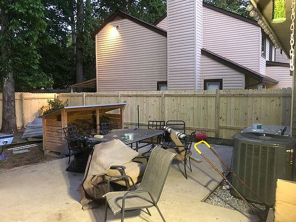 2nd image of 13408 Oakleaf Ct