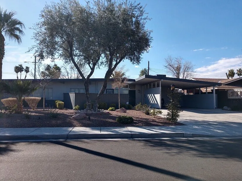 4 bed, 2.0 bath, 1975 sqft, $3,350 — Photo 1