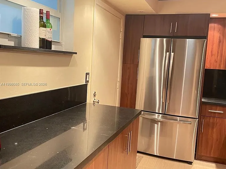 1750 James Ave #5G — Photo 13