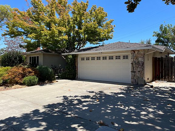 4th image of 312 Portia Ave