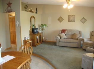 1055 Hamlet Dr N, Avon, MN 56310