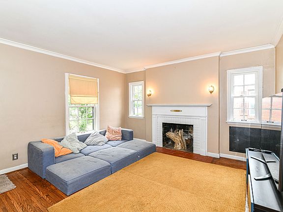5th image of 1824 Kessler Blvd E #D