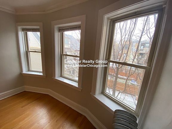 2nd image of 4516 N Wolcott Ave APT 3B
