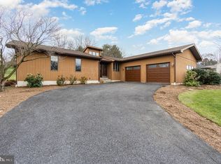 1428 Candlewycke Dr, Middletown, PA 17057