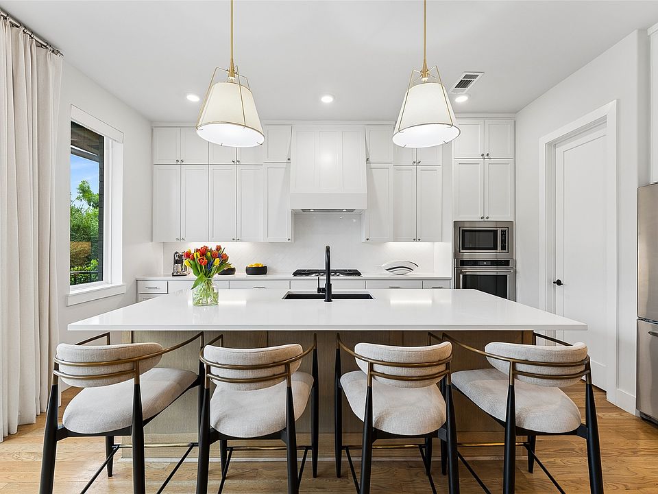 1st image of 3922 Redding Row
