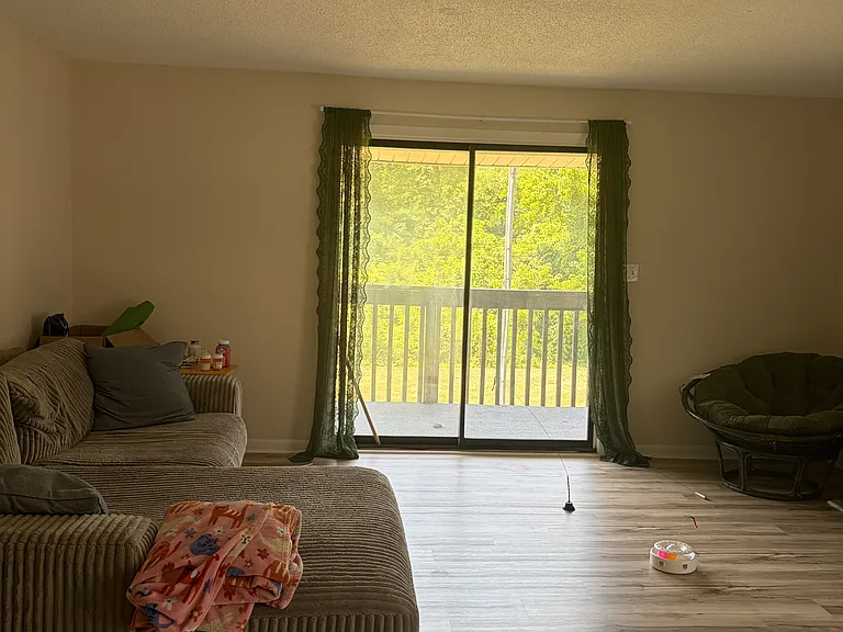 148 Turnwood Ln — Photo 3