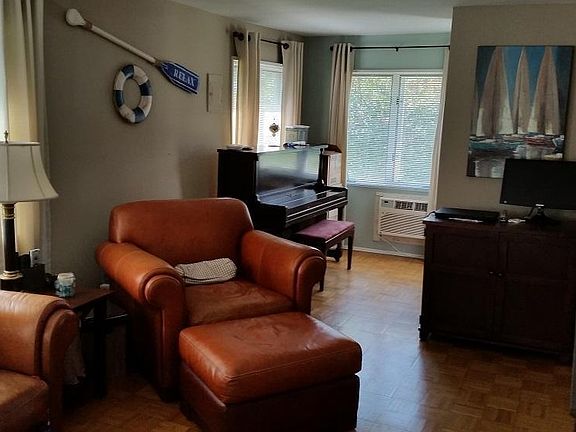 4th image of W269N2770 Lelah Ave