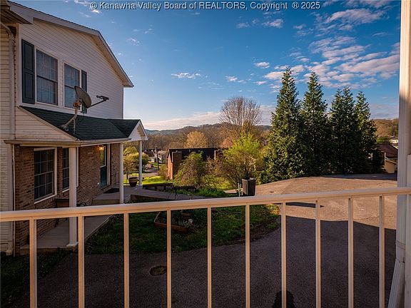 4th image of 107 Kama Ln