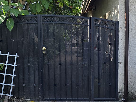 Private Gate Entrance