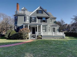 37 Barnes St, Providence, RI 02906