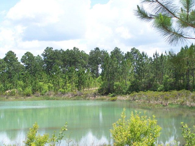 1st image of Corral Dr