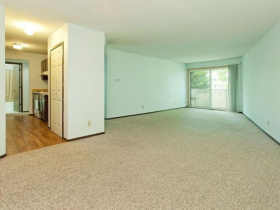 2nd image of 132 Demont Ave E APT 229