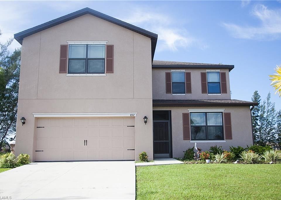 1st image of 832 SW 28th St