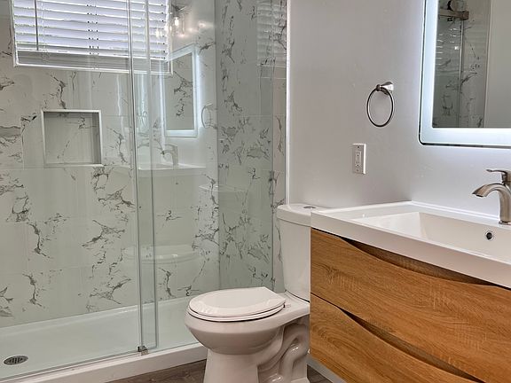 3rd image of 14844 Ronda Dr