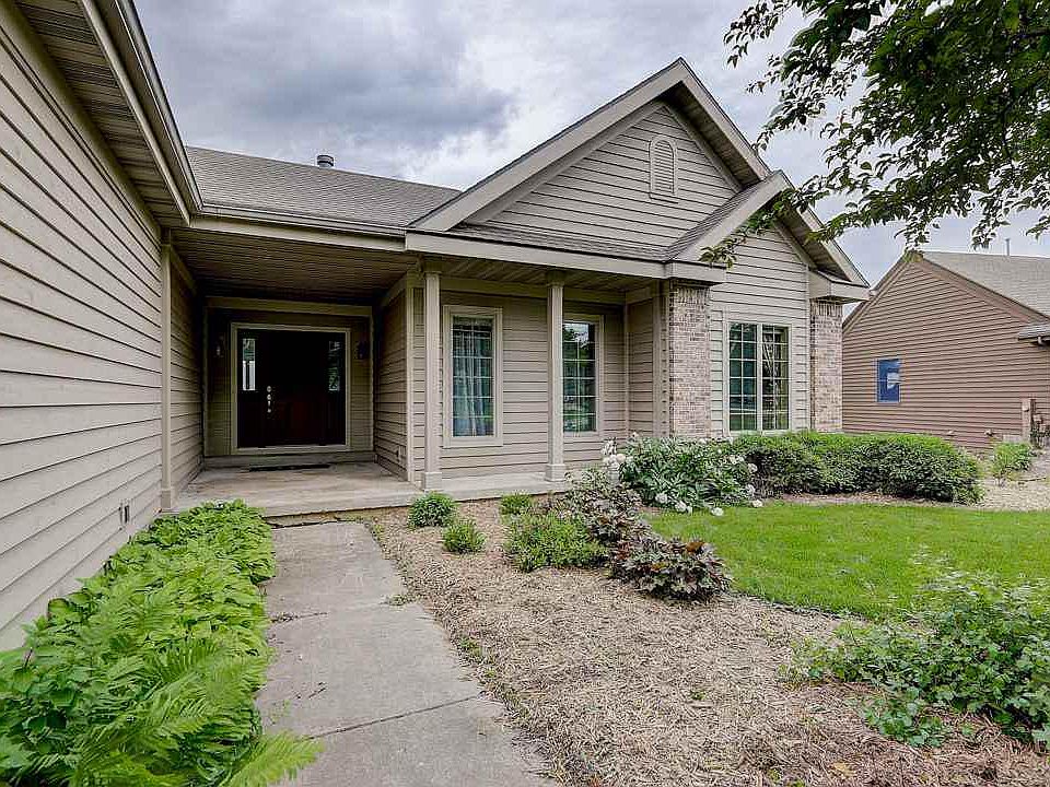 1st image of N6431 Shorewood Meadows Dr