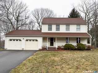 26 Geraldine Drive, Naugatuck, CT 06770