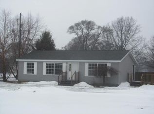 127 5th St, Eastlake, MI 49626