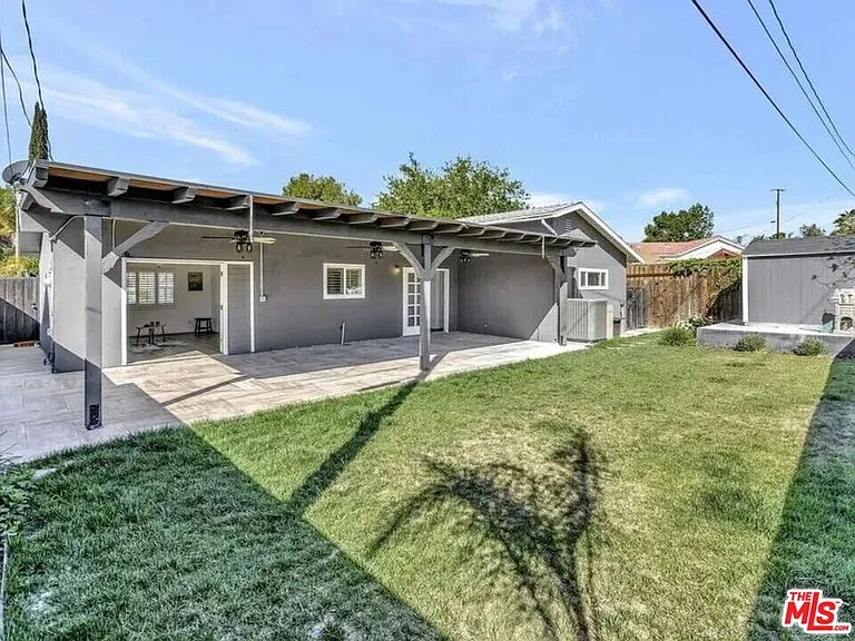 28040 Ermine Pl — Photo 36