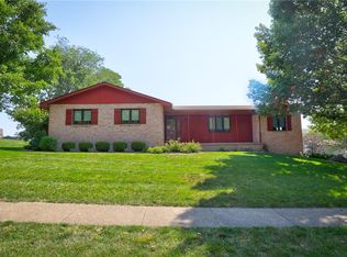 2790 S Forrest Green Dr, Decatur, IL 62521