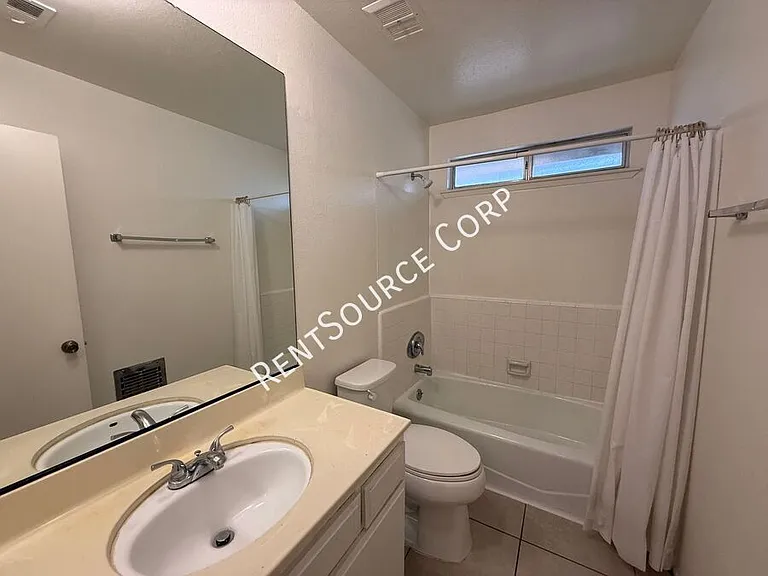 519 W Avenue J15 — Photo 10