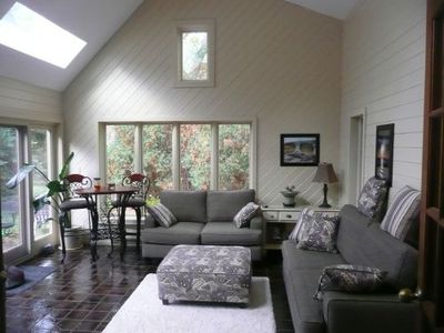 920 Tanglewood Ct, Oconomowoc, WI, 53066