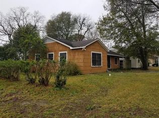 200 Sandgate Rd, Houston, TX 77061