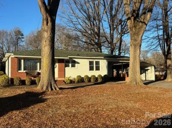 106 Marlwood Dr, Locust, NC 28097