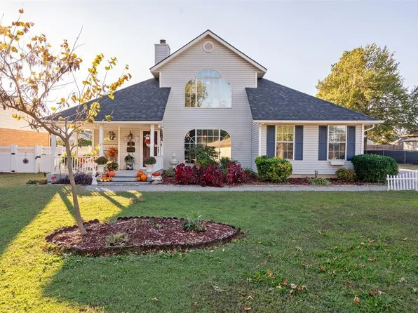 1822 N Philadelphia Ave, Shawnee, OK 74804