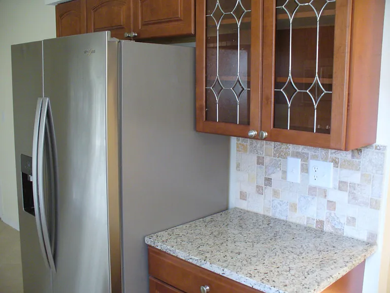 2469 Sutter Pkwy — Photo 3