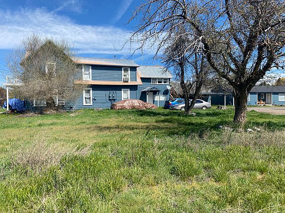 3rd image of 646 NE Court St
