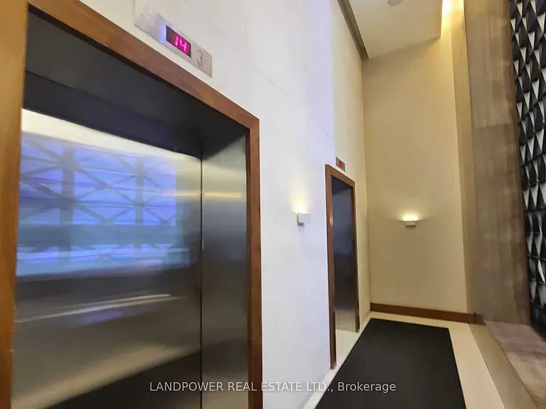 8 Mercer St #1405 — Photo 24
