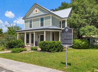 208 N Avenue G, Johnson City, TX 78636