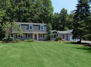 11 Partridge Ln, Long Valley, NJ 07853