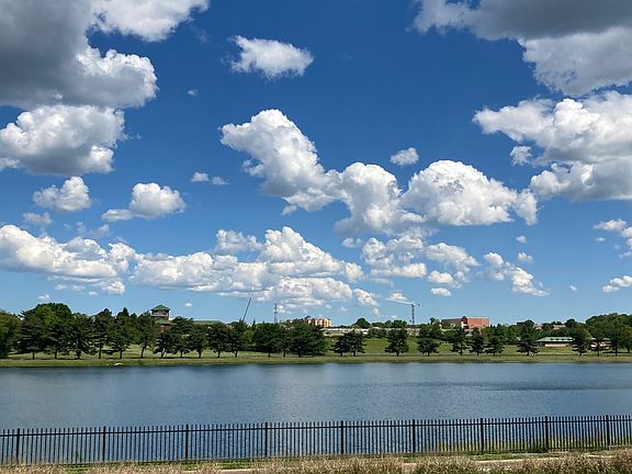 One of the many beautiful views of Lake Montebello during the day