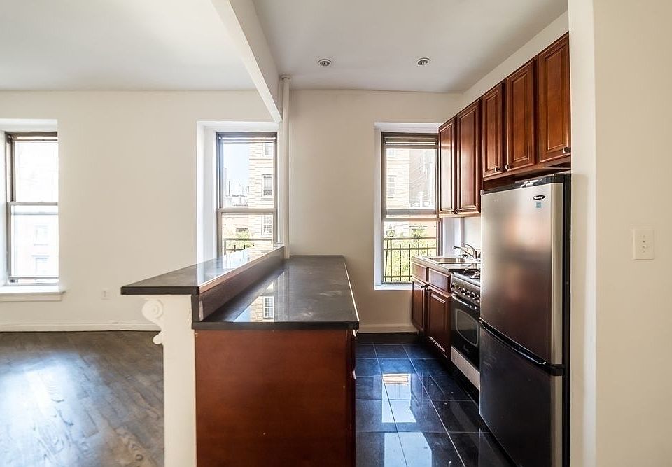 1st image of 234 W 13th St APT 42