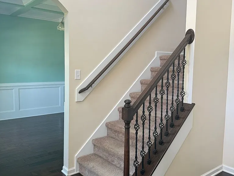 403 Derrick Dr — Photo 12