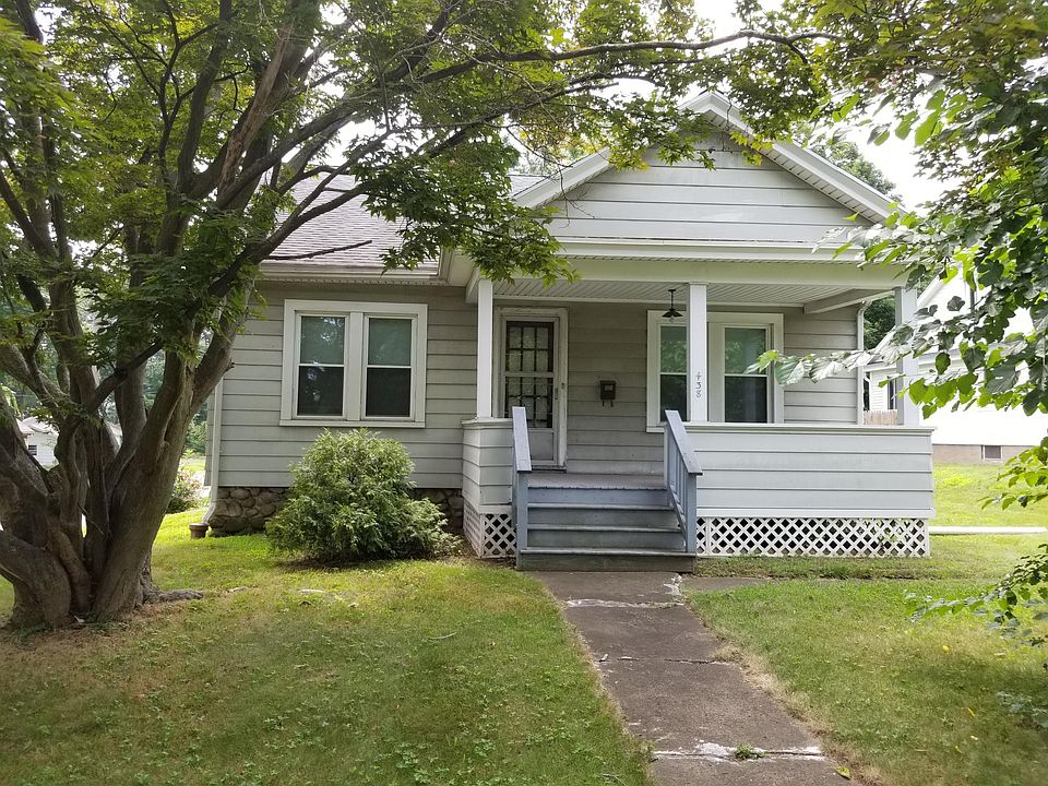 1st image of 438 Farmington Ave