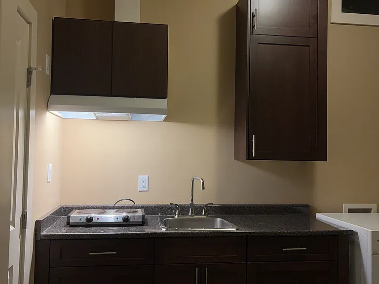 2150 W 20th Ave — Photo 10
