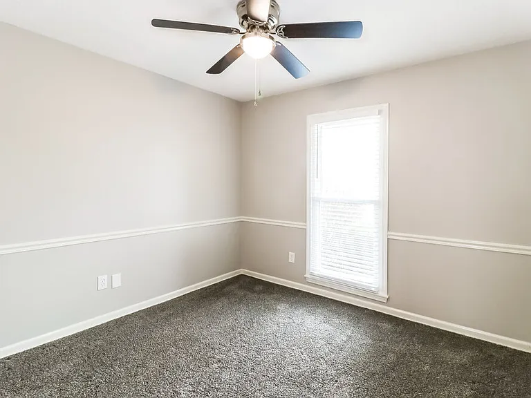 7584 Greenbrook Pkwy — Photo 12