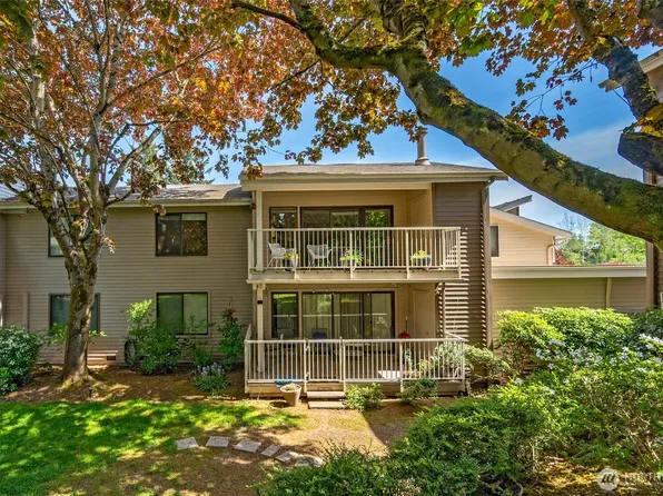 6343 Sand Point Way NE, Seattle, WA 98115