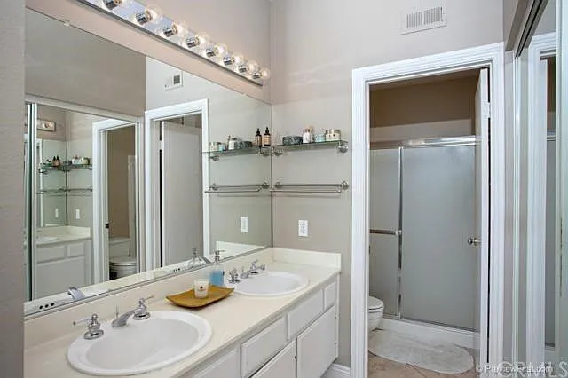 Montara Dr — Photo 10