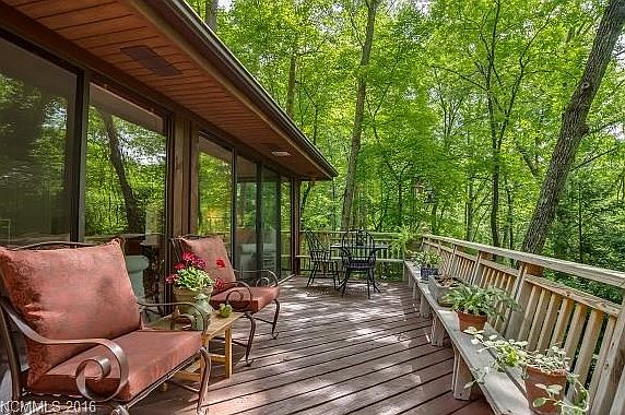 4th image of 387 Carolina Dr