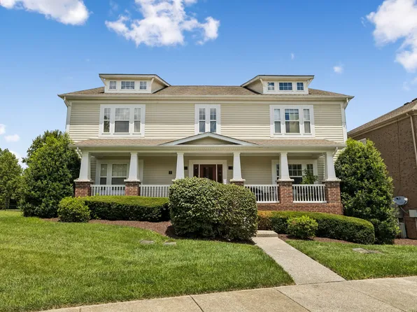 1102 Park Run Dr, Franklin, TN 37067