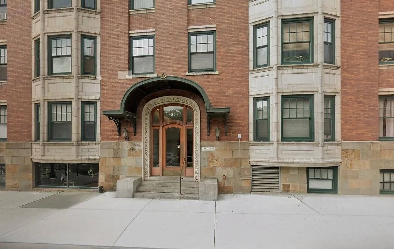 352 State St — Photo 1