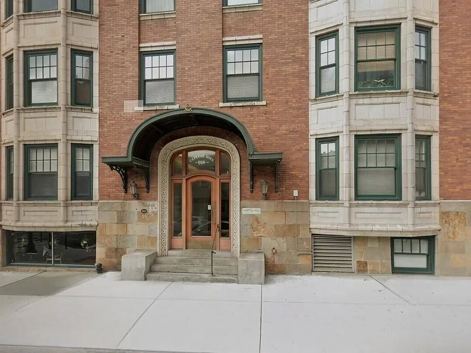 352 State St #3