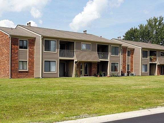2nd image of 4656 Edwardian Cir #46531A