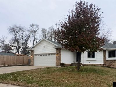 902 S Taylor St, Papillion, NE, 68046