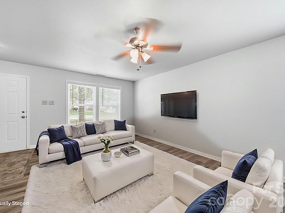 3rd image of 1602 Matthew Allen Cir