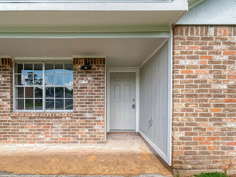 8619 Valley Meadow Dr — Photo 7